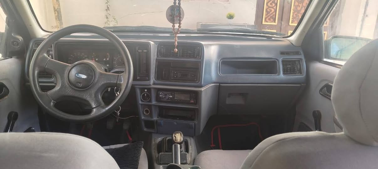 للبيع سياره فورد سيرا استيشن موديل ٩٠ شرط التحويل مكينه وكير خير من الله كشر نضيف داخل نضيف باتري جديد توني شادو توايل جديد رقم نينوى الماني ما بيها اي ضربة ولا دعم السعر 25 وبي مجال الشاري يتصل للتواصل ***********
***********
