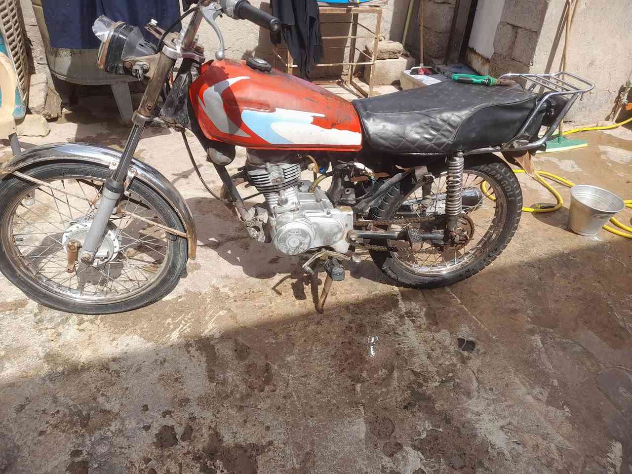 دراجه البيع بدون وراق
سعر  ٣٥٠ 
بل قادسيه  @
***********
