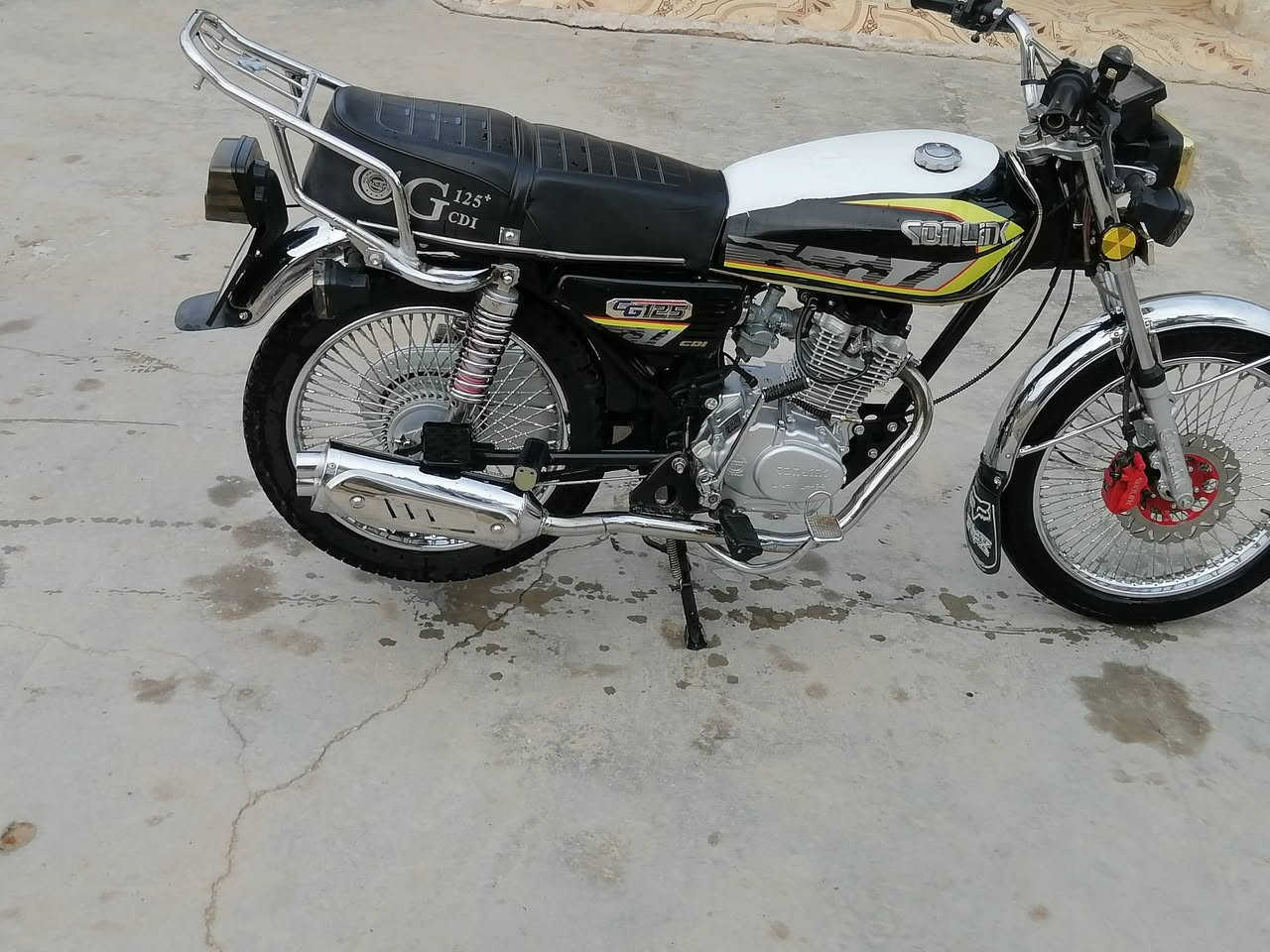 سلا عليكم دراجه تايكر موديل 24  مكفوله من كلشي أوراق محرك كهربايات 
السعر 650 وبيه مجال شراي يتصل ويدلل *********** ديالى شهربان ❤️+دراجه جانت مخزونه
