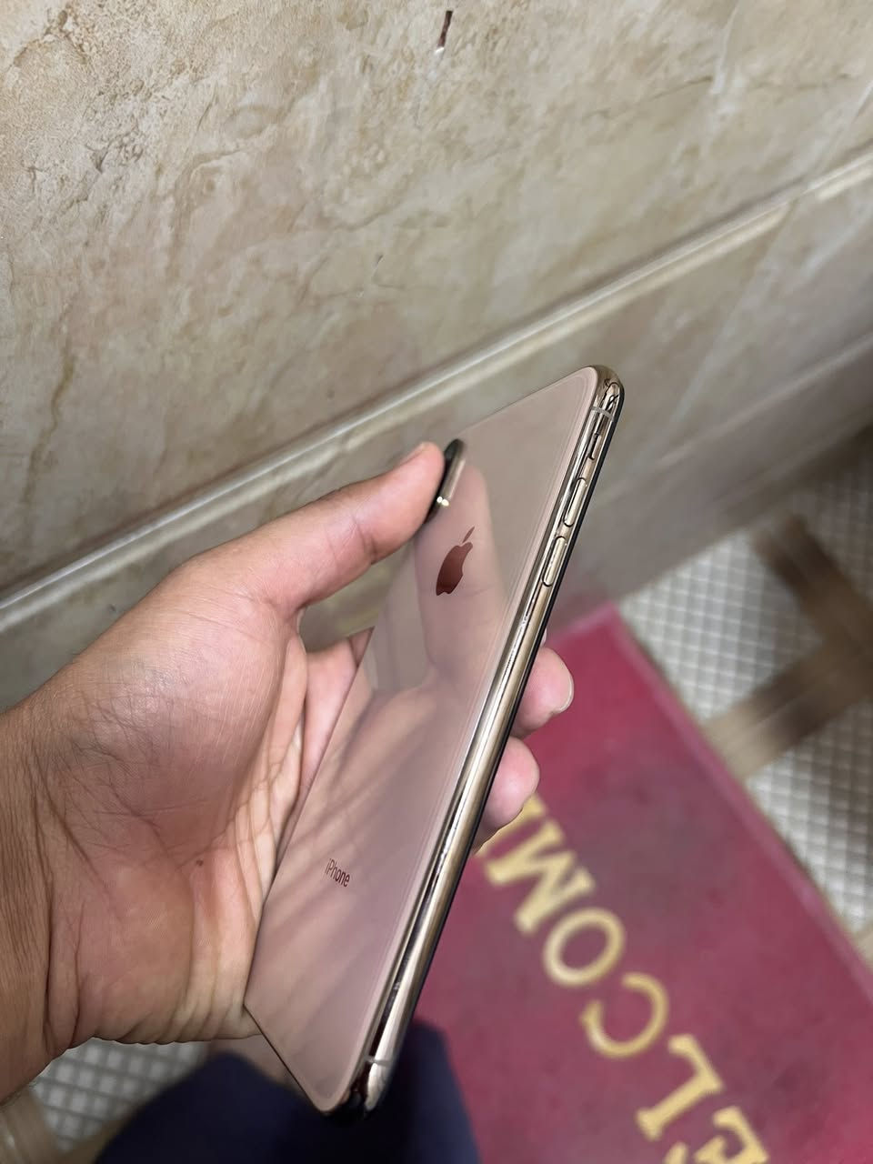 السلام عليكم
اكس ماكس 
نضيف نضافه 100 ب الميه شاصي نضيف
ذاكره 256 
باتري 80 بلادي
دبل خط شركه zA 
بلادي 
السعر 250 ويرهم مراوس مع هونر


**إذا كنت صاحب هذا الإعلان وتريد حذفه لأي سبب، رجاءا أرسل رسالة إلى الدعم الفني**