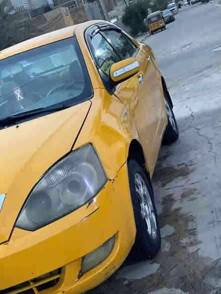 السلام عليكم جيلي 2011 للبيع او مرواس باسمي سنوية 2027 مصفرة هيئة وغرامة  مكفولة من الضربة محورها كير ومكينة كورلا 1800 نحلة تبريد تدفئة شغالات  كهربائيات كلهة شغالة صدرهة كلة جديد اليوم شديتة تايرات نضاف شاشة لايت زنون السيارة كاملة وخير من الله السعر 44 وبيهة مجال بسيط مكانهة بغداد الشعب شارع الصحة للاستفسار ***********
