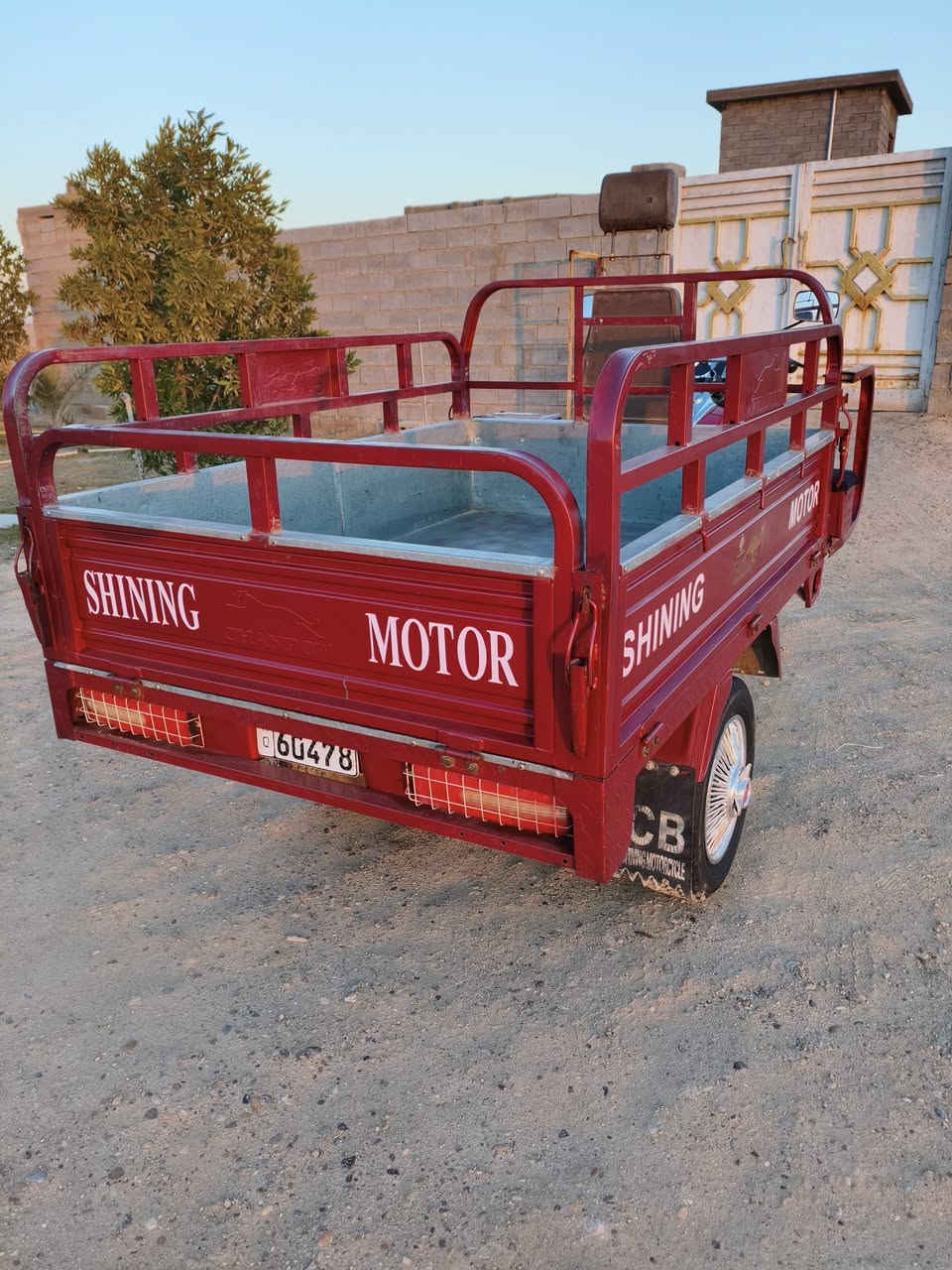 السلام عليكم ستوته للبيع موديل 23 مرقمه وسنويه لوحات نكليزي تحويل ثاني يوم المكان  السعر 3400 الشراي يتصل *********** أو ***********
