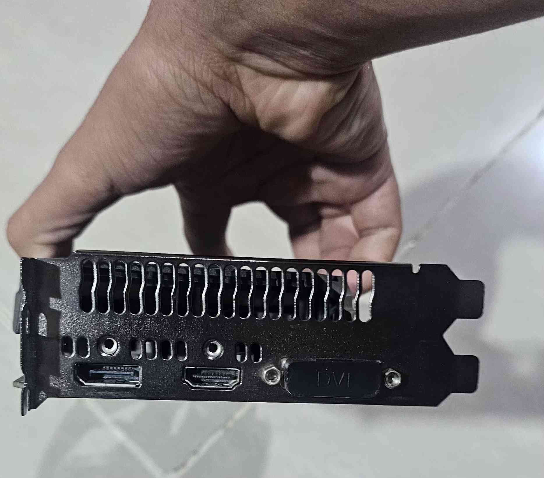 كرت شاشة للبيع مستعمل GTX


**إذا كنت صاحب هذا الإعلان وتريد حذفه لأي سبب، رجاءا أرسل رسالة إلى الدعم الفني**