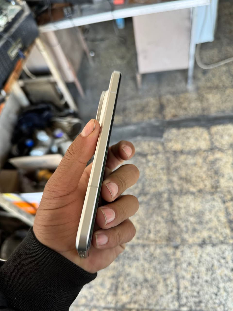 شاومي ١٥ الترا بالفلين ذاكرة 512 ورام 16 
كامل ملحقات استعمال قليل لون ابيض مموج مواصفات معروفة اقوة جهاز اندرويد بي طخة بسيطة منجوة بالكلاس متبين سعرة مليون قفلة بغداد الجهاد *********** بغداد, العراق
