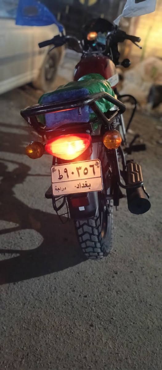 سلام عليكم اعيد النشر بسبب الوعود الكاذبه بوكسر مرقم تحويل ثاني يوم دراجه خير من  الله مديل 2021
البيع قفل واحد ونص بكاني حي اور ***********
