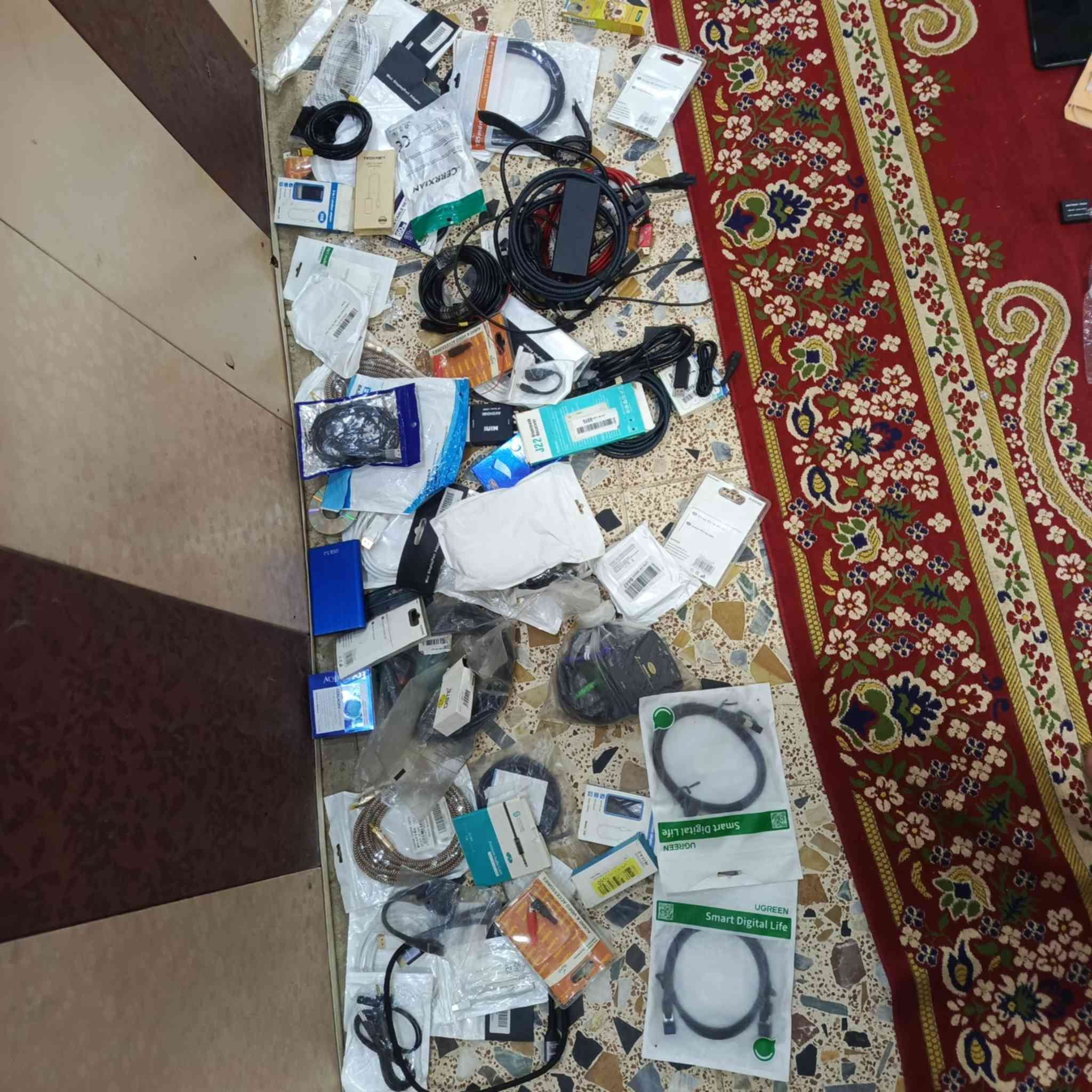 شلعه كيبلات حاسبه ومدري شنو خير من الله بيش يفيدنك تعال خاص


**إذا كنت صاحب هذا الإعلان وتريد حذفه لأي سبب، رجاءا أرسل رسالة إلى الدعم الفني**