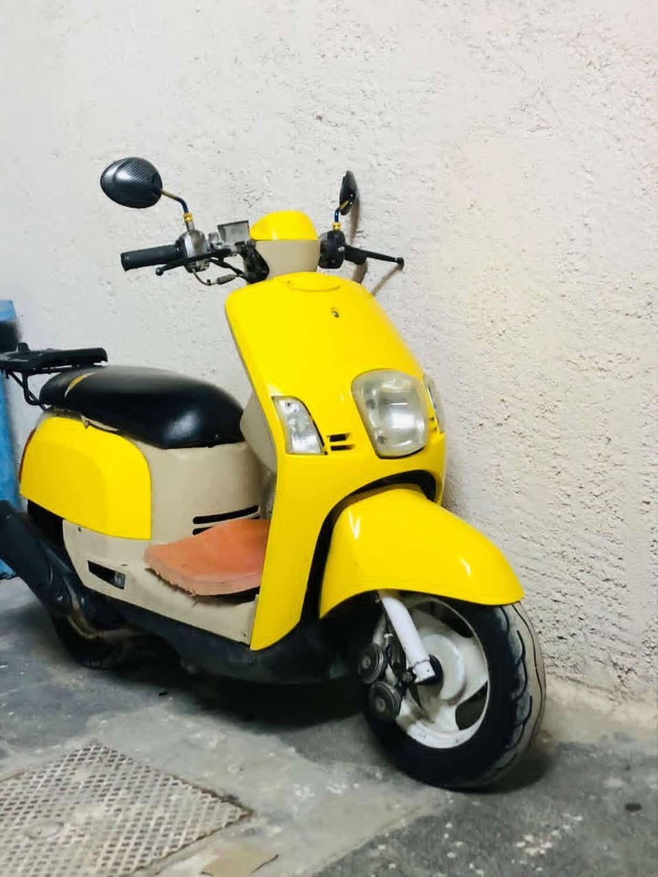 اجه بوليس كابريتر لبيع او مراوس حسب القناعه 
دراجه خير من الله مكينه بس صبح تتخر شويه 
دراجه كلاجات خلفي امامي جديد كفرات تجاري مكينه مفتوحه سلف هندر كله شغال لايت امامي شغال عالي ناصي سكن شغال خلفي مايشتغل اشاير نقص كتف + نقص ستان نص + بس صبح تتخر شويه 
مكان دوره رقم ***********... سعر 475 وبيهاا مجال
