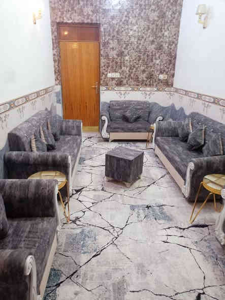 يالله دار للبيع   المساحه 125 م زراعي حي الحرية نهايه شارع 20 مقابل مجلس محافظه الدار تحتوي ع استقبال + مطبخ + صاله + غرفه + صحيات + صاله فوك متوفره كافه الخدمات ماء كهرباء مجاري قريبه ع شارع تبليط الي هوه شارع 20 

للستفسار اتصل ع *********** متوفر وتساب
