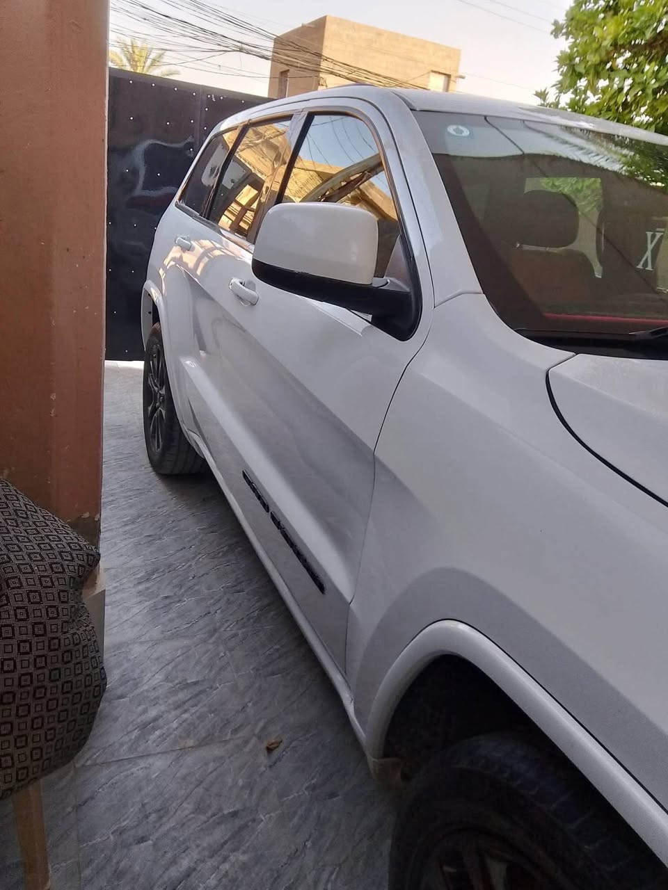 سلام عليكم جيب موديل 18للبيع حادث جاملغ وبنيد بدون دواخل شرط سونار كير محرك بشرط تخم تاير صدر كله جديد 
ترهم مراوس بسورنتو السعر 215وبيهه مجال للشراي سياره مال بيت هزه جديده ورقم جديد وكامله للخير ودوشمه جديده 
*********** ابو سند
