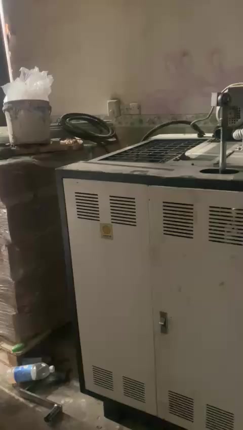 السلام عليكم مكينه تصنيع كوب للبيع شغاله تماماً المكينه صينيه استيراد موديل 2022 سعرها 35وبيها مجال للشراي للاستفسار ***********
