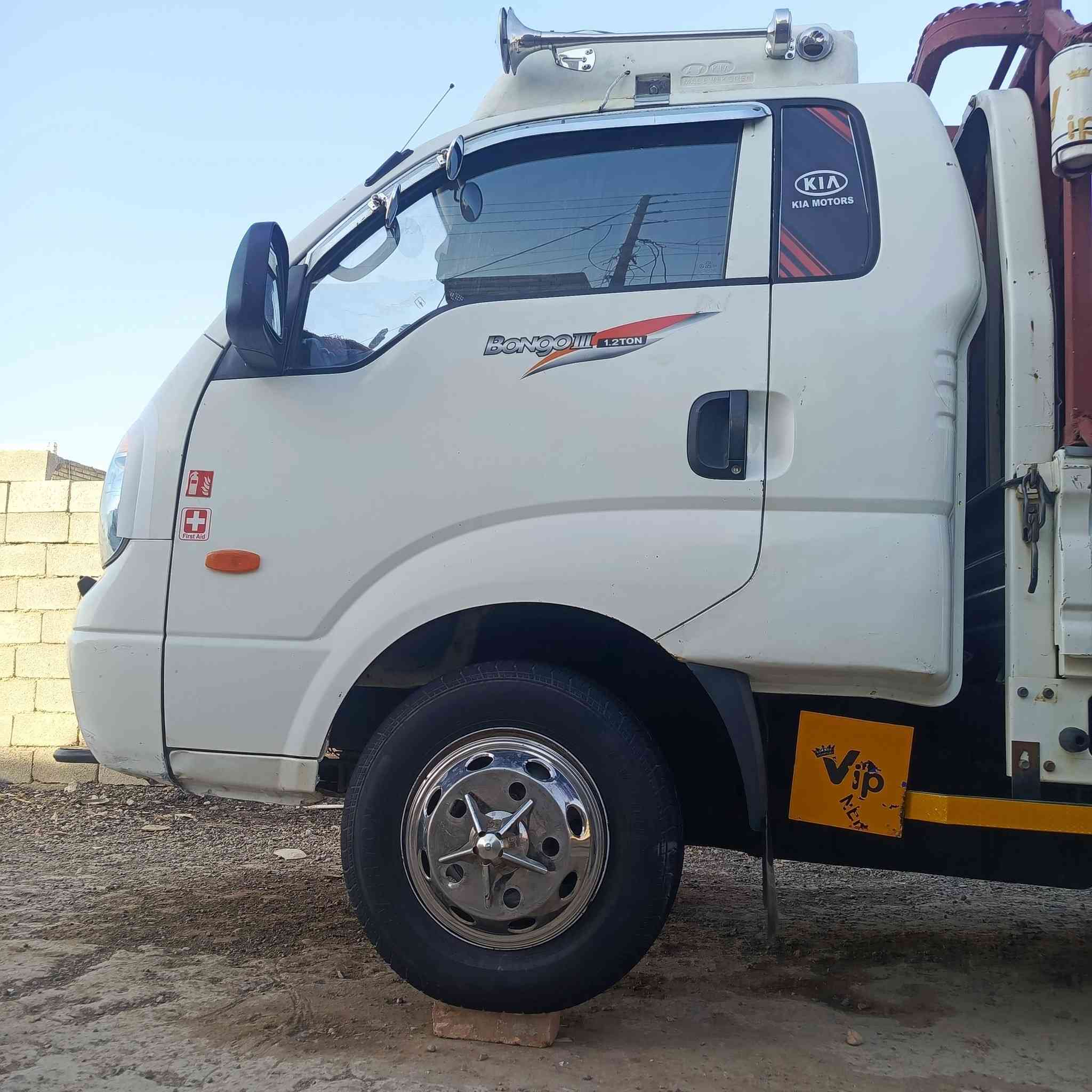 السلام عليكم كيا 2010 مسكر بلادي طرمبه كفاله عامه من صبق مضربه كفاله تخم تاير هي ومحجرها*********** ما متواجد عل نت رقم بابل بسمي
