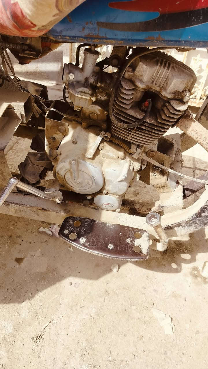 السلام عليكم ستوته ام تي ار موديل 2013 اوراخه اصليه ستوته جاهزه العنوان الديوانيه سعر 500 هذا رقمي***********
