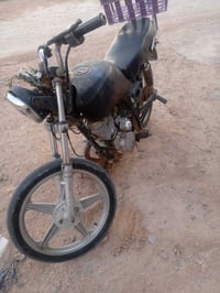 فلوجه حي الأرامل • دراجة شغالة • تحتاج كربراتير