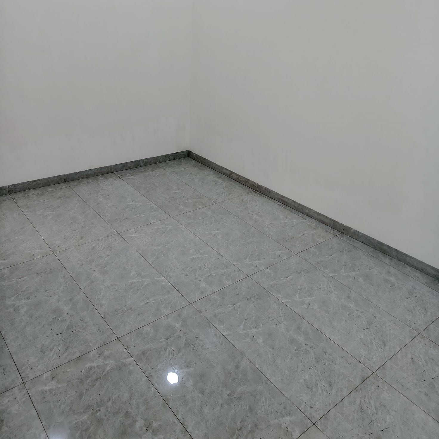 بسم الله الرحمن الرحيم
مكتب ابو ليث الجميلي 
لبيع الدور والأراضي السكنية والزراعية 
بيت للبيع بلجغيفي الثانية 
قرب عبد الرزاق الضاهر 
طابق واحد 
136 متر
غرفتين نوم
جديد ممسكون
السعر 80
قابل للتفاوض

نوع الملك : طابو زراعي
علمأ اني مكلف بلنشر 

للاستفسار : مراجعة 
#مكتب_ابو ليث الجميلي_للعقار
قرب منفذ كريم عفتان 
للاتصال : *********** أو ***********

#عقارات_الفلوجة #عقار_للبيع #عقارات_الانبار #عقارات_العراق  #العقار #عقار
#العقار_للبيع #للبيع #بيع #بيت #بيوت #قطعة #
#ارض #اراضي #عقارات #الجميلي #الفلوجة #الانبار
