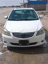 للبيع بيوايدي 2013مكفوله من الضربه وصبغ مكينه وكير كورله حداديه تخم تا...