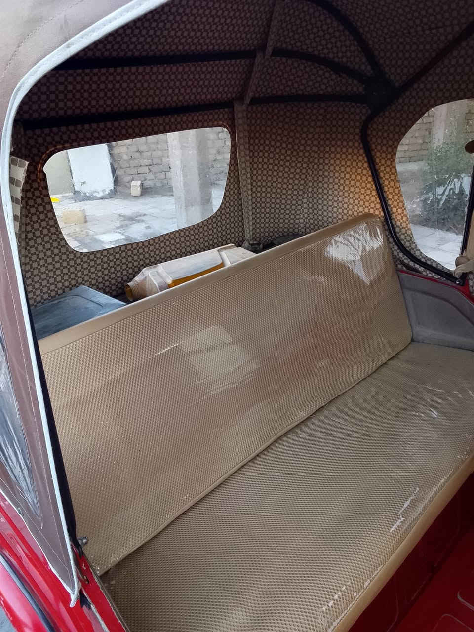 السلام عليكم تكتك باجاج موديل 2022بسمي قطرت صبغ مابيها ومابيها خياس المكينة مجفتة  شركة مرا وحدا السعر 9600وبيها مجال قليل لتواصل واتساب ***********
