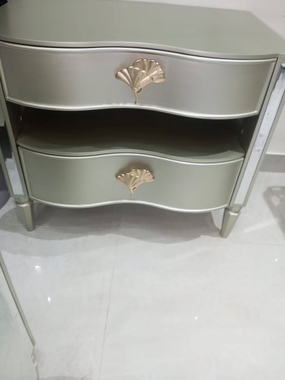 غراض للبيع 
الاستفسار ***********
