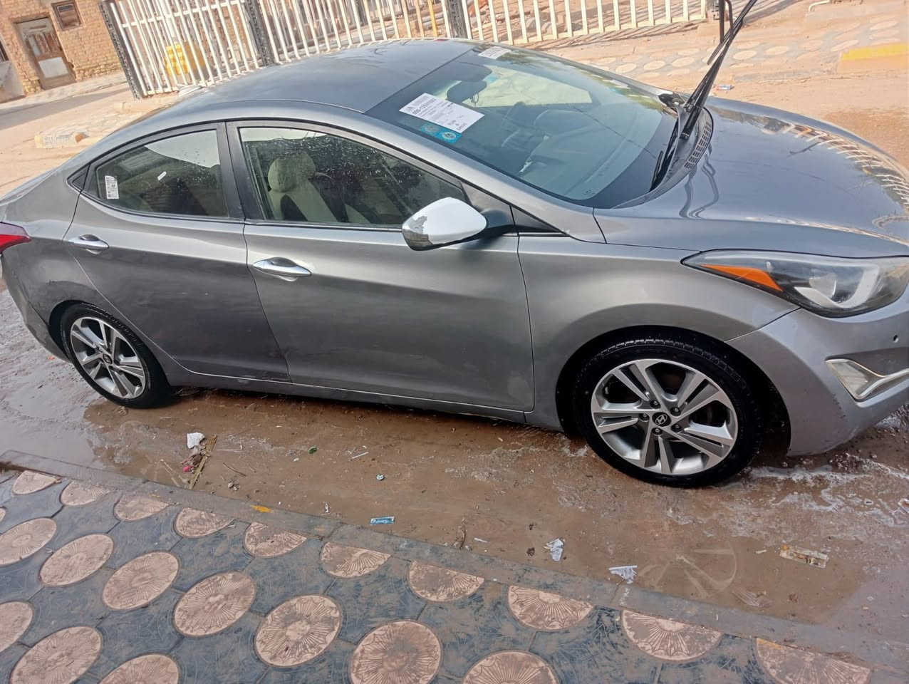 هونداي النترا ٢٠١٦ حره الرقم الدولي الحديث تحويل ثاني يوم وارد امريكي ضربتها جاملغين خلفي وباب وجاملغ السياره جاهزه كير ومكينه وتبريد وحداديه وتخم تاير نص مواصفات السعر ٩٧ وبيها مجال للأستفسار ***********
