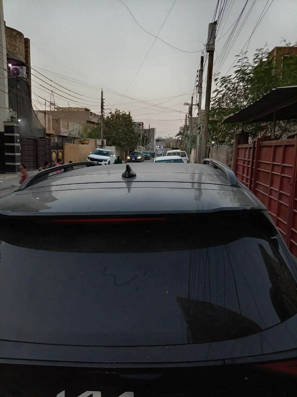 كيا سبورتج Prestige موديل 2023 – وارد الولايات المتحدة
اللون: أسود لامع
الفئة: Prestige – أعلى فئة تجهيز
أنظمة القيادة والطاقة:
– نظام هجين متكامل بثلاثة أوضاع تشغيل:
1. محرك بنزين
2. نظام هايبرد
3. نظام كهربائي Plug-in قابل للشحن الخارجي
المواصفات والتجهيزات:
– فول مواصفات بدون نقص
– تجهيزات Prestige الكاملة (أعلى رفاهية وأمان وتكنولوجيا)
– استعمال نظيف ومسافة مقطوعة47,000, كم فقط
الوضع القانوني والملكية:
– السيارة باسم المالك مباشرة
الموقع: بغداد
الملاحظة الفنية:
– حادث جاملغ على جهة السائق، معالج بشكل مهني وموثق
 ***********
بيع مستعجل
