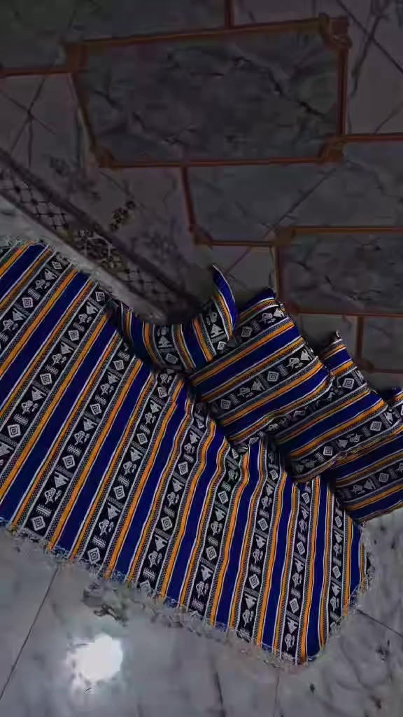 السلام عليكم ورحمة الله وبركاتة متوفر هاذ الموديل اخر قطعه جاهزة اربع كوشات ومبخرة وسفرة ب25 مع التوصيل


**إذا كنت صاحب هذا الإعلان وتريد حذفه لأي سبب، رجاءا أرسل رسالة إلى الدعم الفني**