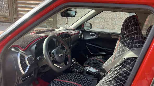 كيا صول 2020  مكينه 2000 حاويه كير at حادث من امريكا موضح بارد وبيه شخوط وهنا حادث باب صندوك ودعاميه خلفيه مبين كلشي بلصور مكانه بياع ***********  السعر 128 رقمه بغداد
