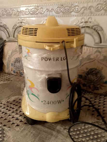 سلام عليكم مكناسه كهربائيه للبيع استعمال قليل نضيف كلش نوع هيتاشي قويه حجم متوسط اي خلل مابيهه شرط الفحص مكاني سماوه سعر 35الف وبيه مجال بسيط رقم ***********
