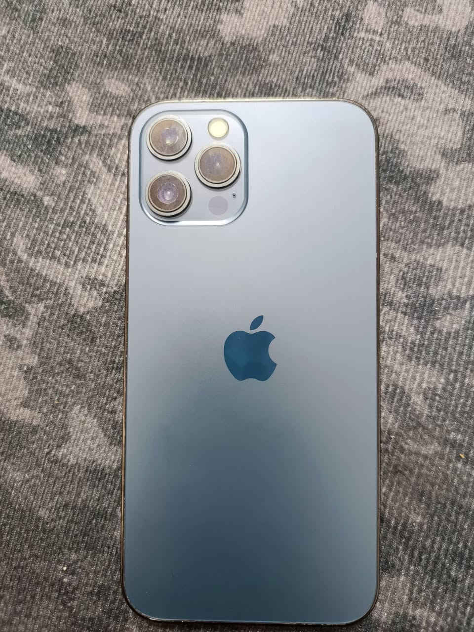 سلام عليكم إيفون 12برو ماكس
جهاز بي كم حرف ما يلمس بيهن +سماعه فوك واكفه بصمه واكفه
بطاريته ٧٤
ذاكرة 256
سعر230
 بغداد مدينه الصدر 
رقم***********
***********
