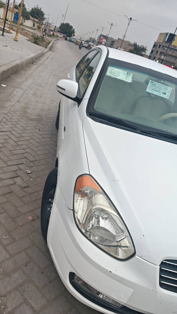 اكسنت  2011 خليجي 
محرك  1600 اصل ومكفول
سنوية لل29 باسمي شخصياً شرط  التحويل  
كير  مكينه كهربائيات مكفوله 
بيها  صبغ فقط ذني الي مأشر عليهن. 
 (طخة ومصلحة بالهلال جاملغ خلفي وشبر باب وبيهة كلير باب جهة سايق) 
غير متواجد عالفيس الشراي فقط يتصل
***********
 ابيع شرط  التحويل
