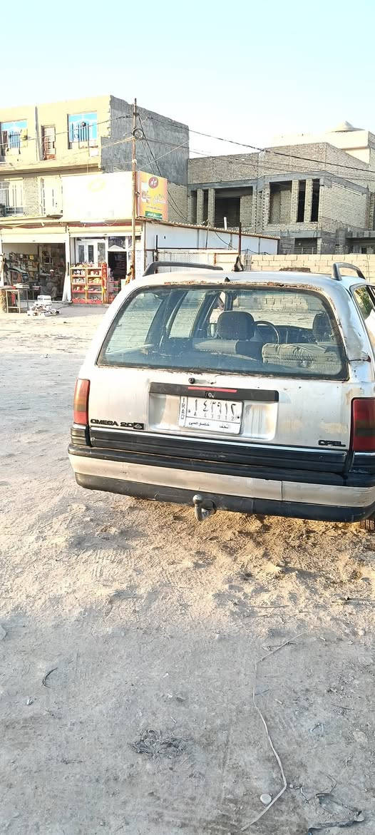 السلام عليكم وبل وميكا93 محرك 20 كير وتو مراوس بوبل صندوك ***********
