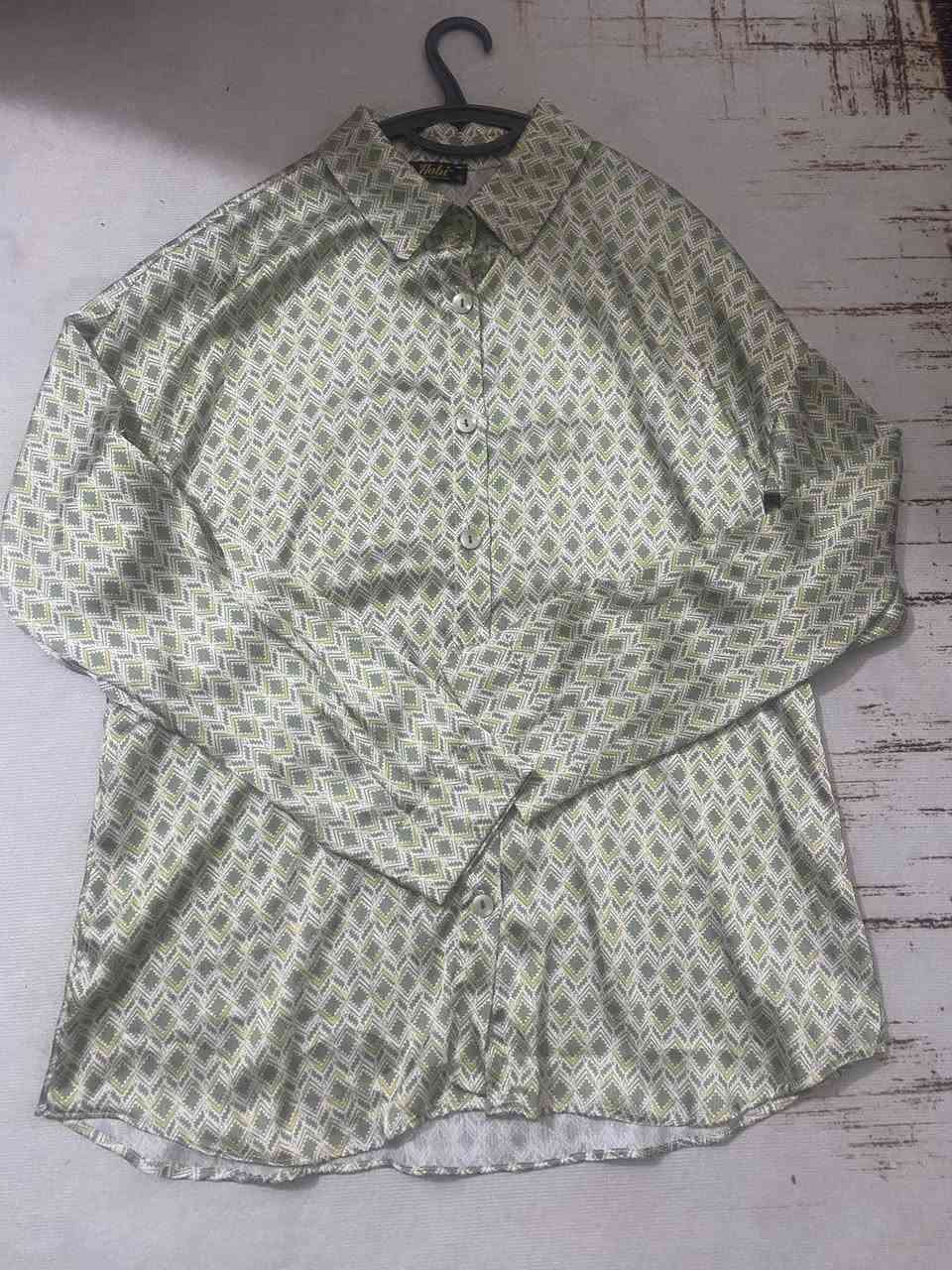 سلام عليكم عدي ذن ملابس بعدهن جدد
قمصان ستن قياس فري سايز
بنطرون قياس ٤٠
قمصان ثنينهم سعر ٦
وبنطرون اريده ب٧


**إذا كنت صاحب هذا الإعلان وتريد حذفه لأي سبب، رجاءا أرسل رسالة إلى الدعم الفني**