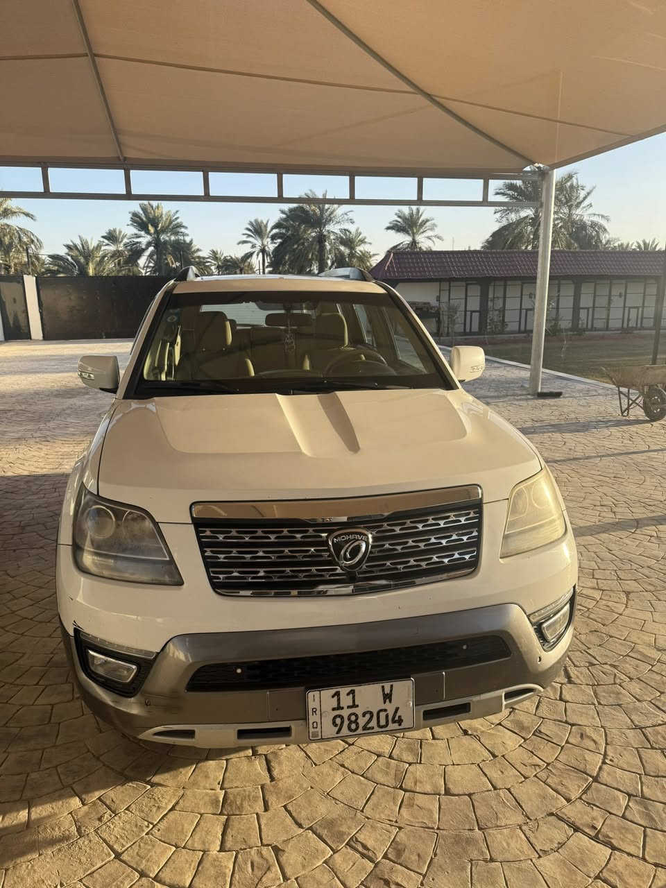 سلام عليكم كيا موهافي موديل ٢٠١٥ رقم بغداد بسمنا
رقم الجديد نكليزي هزه جديده السياره ماشيه ١٤٥ 
تخم تاير جديد حداديه جديد بيه ٤ قطع صبغ ابيعها حزام تبريد شغال السياره جاهزه  المكان الغزاليه
السعر ١١٥ قفل موبايل ***********
