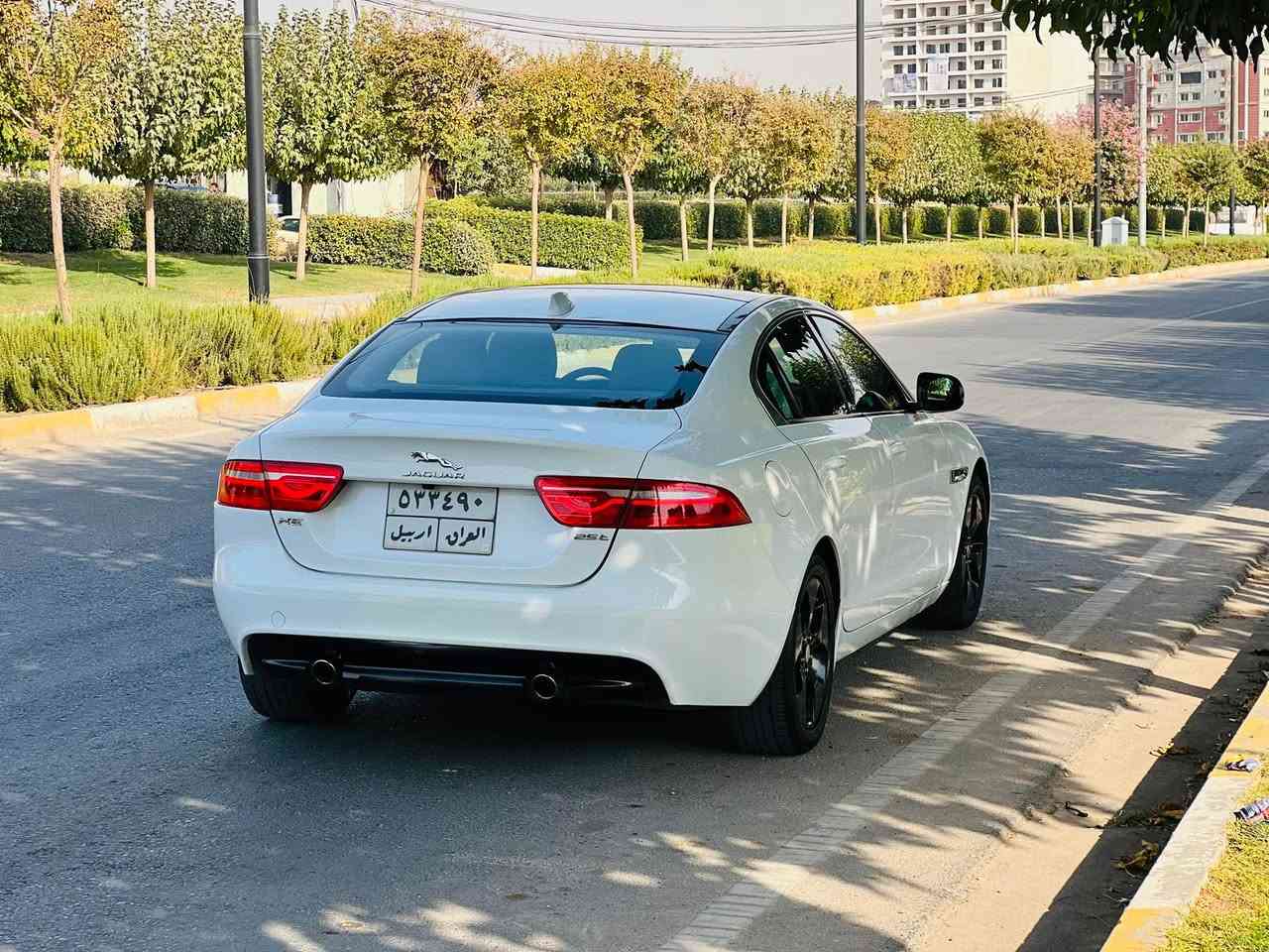 جاگوار xe  مۆدێل 2017 فول مواسەفات سعری150وەرەقە 
فول مواسەفات:  پانۆڕاما ، شاشە گەورە ، ٤پستۆن ٢٠٠٠٠ و تۆربۆ
رەنگی :سپی
  نیو چاملغی پێشی بۆیاغە
 78هەزار ڕۆشتوە
بە شێوەی نەقد + قسط + ئەلۆگۆر کردن بەردەستە
ژمارە موبايل: ***********
ژمارە موبايل: ***********
ناونیشان: هەولێر أربيل, العراق
