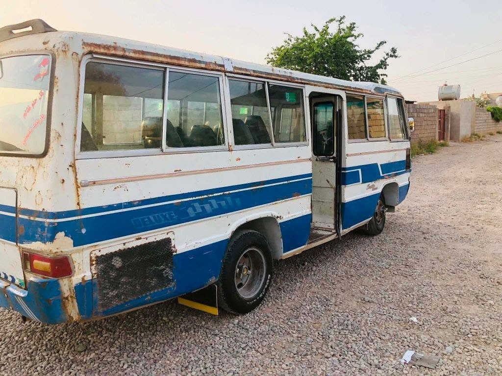 كوستر موديل 82   25 راكب محرك كير اكسنت شرط 
كهربائية شغاله بيع او مرواس ب كيا بستا او بريجو 
مكاني الموصل /القياره 
***********
