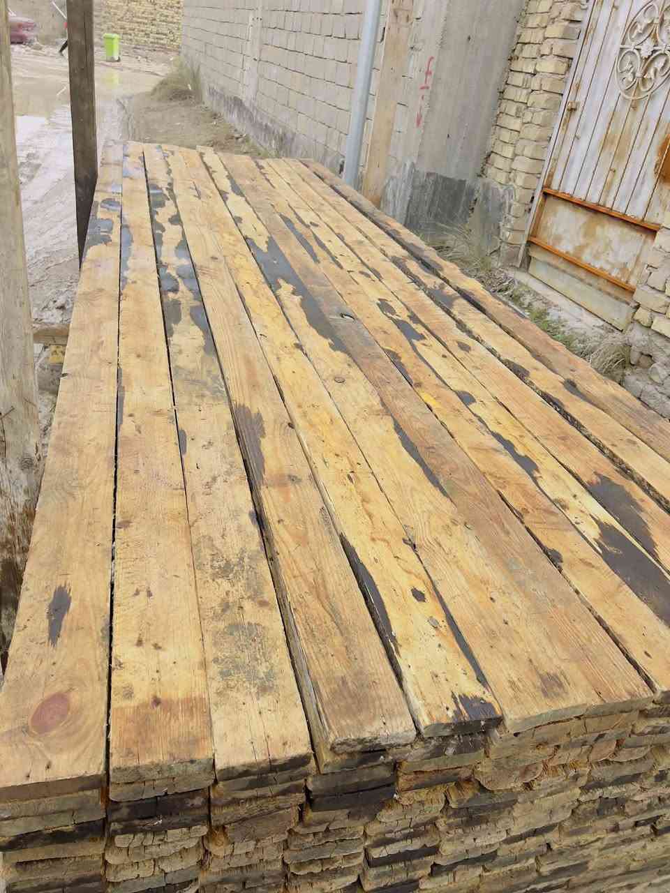 السلام عليكم لوح 4 متر انج تارس 25 + سير 3 متر + جكات عجمان اماراتي الاصلي +حاضن سن خشن وزن ثقيل عنوان حله ***********
