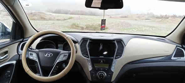 سنتافي 2014بدون صبغ بودن اي نقص رقم دهوك الجديد 7راكب
 كشن سايق كهربائي
 مري شفط
 اضائة ترحب بالمري
كامره خلفية
السعر 170 وبي مجال 
للاستفسار 
***********
واتساب
