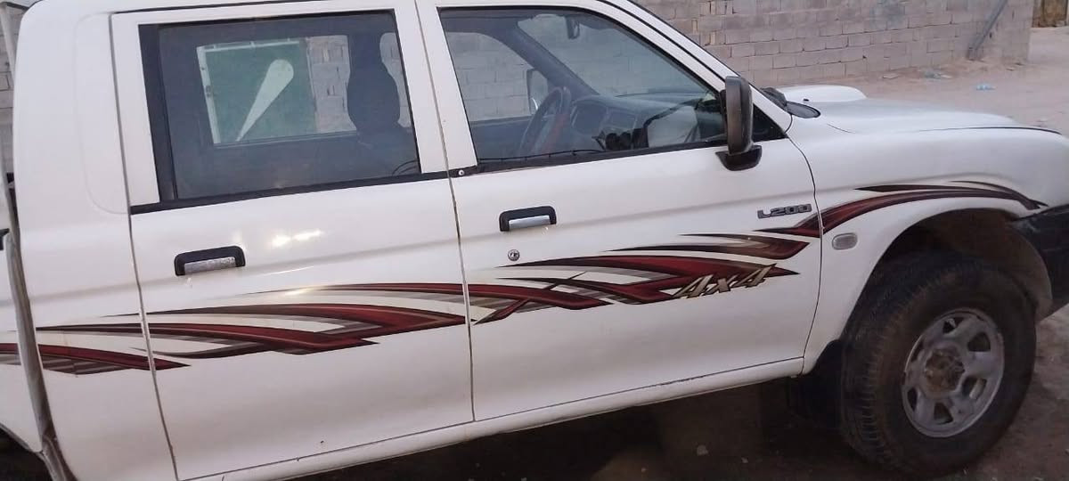 بيكب مسيوبشي كاز كير ومكينة جدد موديل ٢٠٠٥ السعر ٦٥ بيهة مجال رقم بغداد بسمي
@@


**إذا كنت صاحب هذا الإعلان وتريد حذفه لأي سبب، رجاءا أرسل رسالة إلى الدعم الفني**