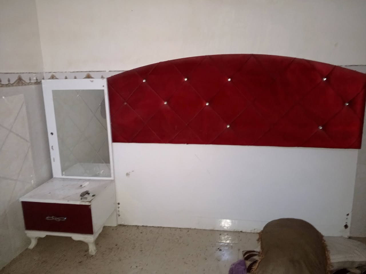 تسلام عليكم عندي هاي لغرفتين داه اشيل واريد ابيعهن شويه تعبانه بس وحده لتركيه مابيها كنتور ولميز راسلوني خاص مال خشاب ادزه هوه ومال غرفه تركيه اريدها 100وبيها مجال ومامصورت عدل لين داه نشيل


**إذا كنت صاحب هذا الإعلان وتريد حذفه لأي سبب، رجاءا أرسل رسالة إلى الدعم الفني**