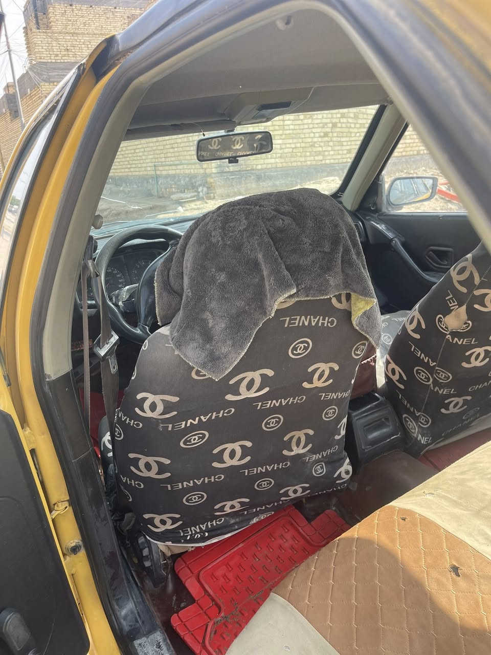 مكاني شطره محرك ونجي كير جديد مكاني شطره راعيه بغداد سياره جهزه ماعده التبريد والتايرات الباقي كله جديد ***********
