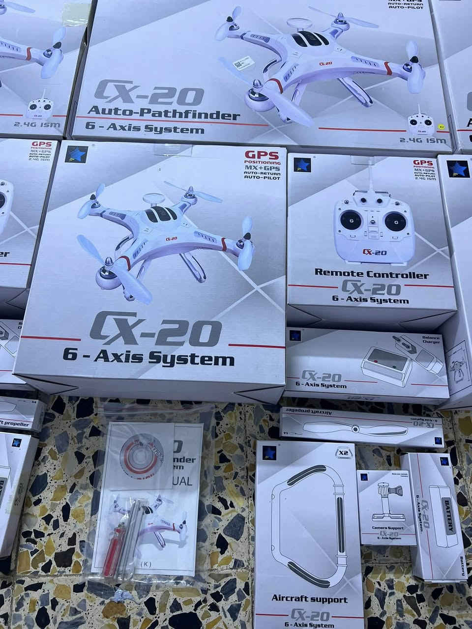 طائرات درون Cx 20عدد3
طائره درون Cheerson CX-20 Auto-Pathfinder مزودة بنظام تحديد المواقع (GPS).تتميز بنظام 6 محاور (6-Axis System) لضمان الثبات أثناء الطيران.تتضمن ميزات أمان مثل العودة التلقائية إلى نقطة الانطلاق (Auto-Return).المدى التقريبي للتحكم يبلغ 300 متر ويعتمد على ظروف البيئة المحيطة.
رقم التواصل ***********
