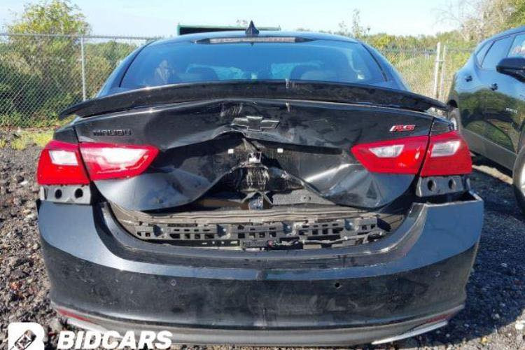 سلام عليكم 
ماليبو 
موديل 2024
مواصفات RS
الضرر كما موضح بل صور 
اخوان الي تعجبه هلا بي والي ماتعجبه هم هلا بي 
ابيع مطروح دبي 
السعر 40 وبيها مجال 
اي ستفسار هذا رقمي 
***********
