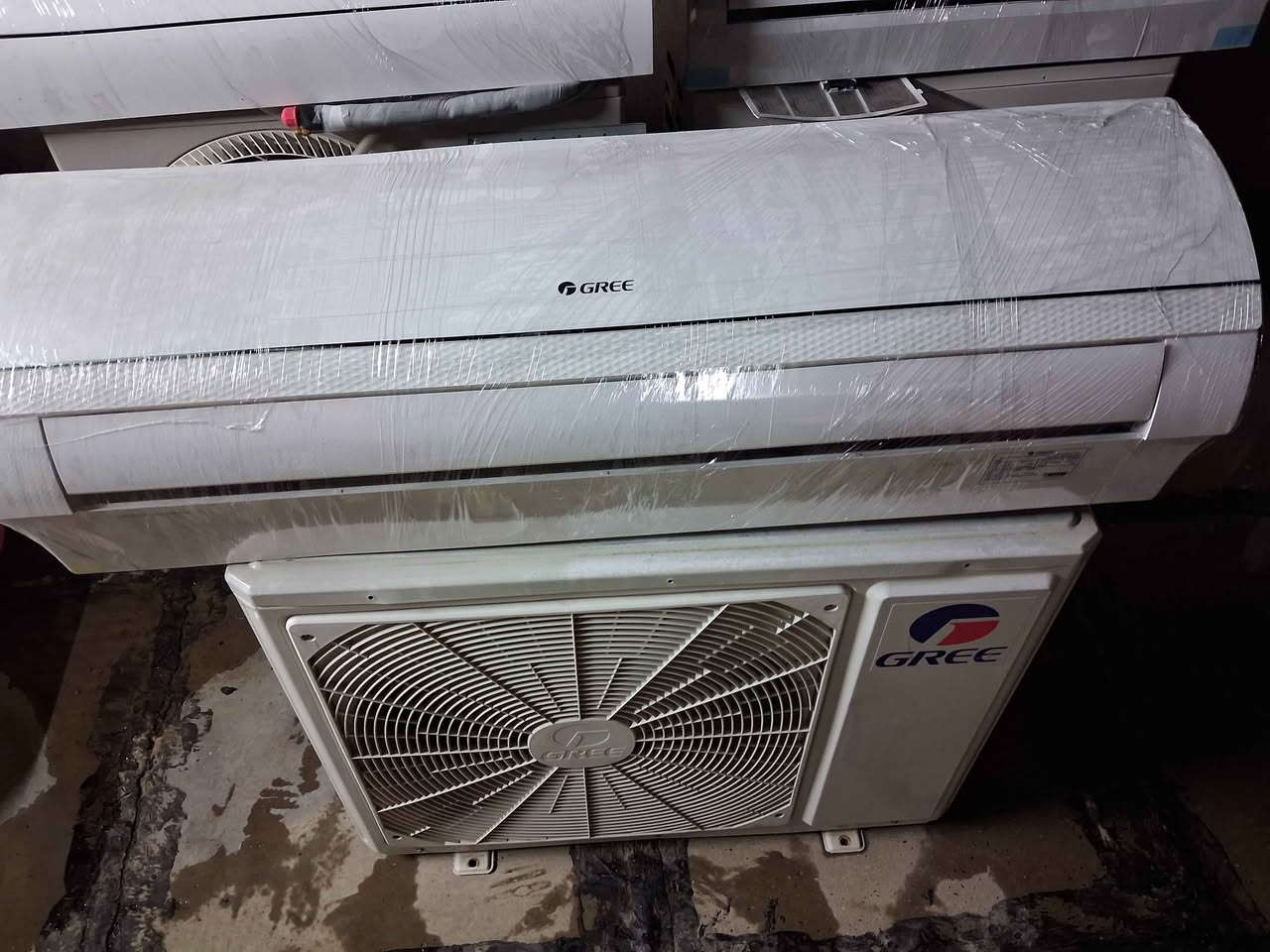 سبلت 
كري اخو الجديد كلش نظيف 
*********** بغداد, العراق
