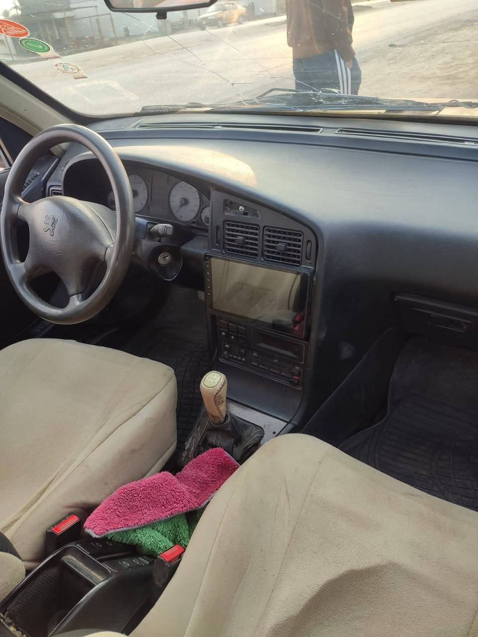 سلام عليكم بيجو بارص 2015 معروضه للبيع سياره مكفوله كفاله عامه عده مكينه بيه تبخير وبيه كير جديد فرنسي وطخه ب الجاملغ الخلفي ومرجعه ع بارد مكانه الديوانيه رقم بغداد مشروع وطني سنويته 2027.. ***********
