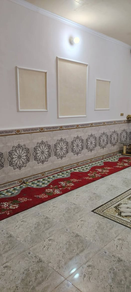 بيت للبيع زراعي سند 25 
صالتين بي وحده كبيره وثانيه زغيره وغرف عدد ثنين بس مشط
ما مبنيات 
   مطبخ      استقبال
صحيات خارجيه وداخليه
 طرمه     جاهزه للسكن
كاع عامر 
السعر 55وبي مجال
***********
المندوب العقاري حيدر 📞
