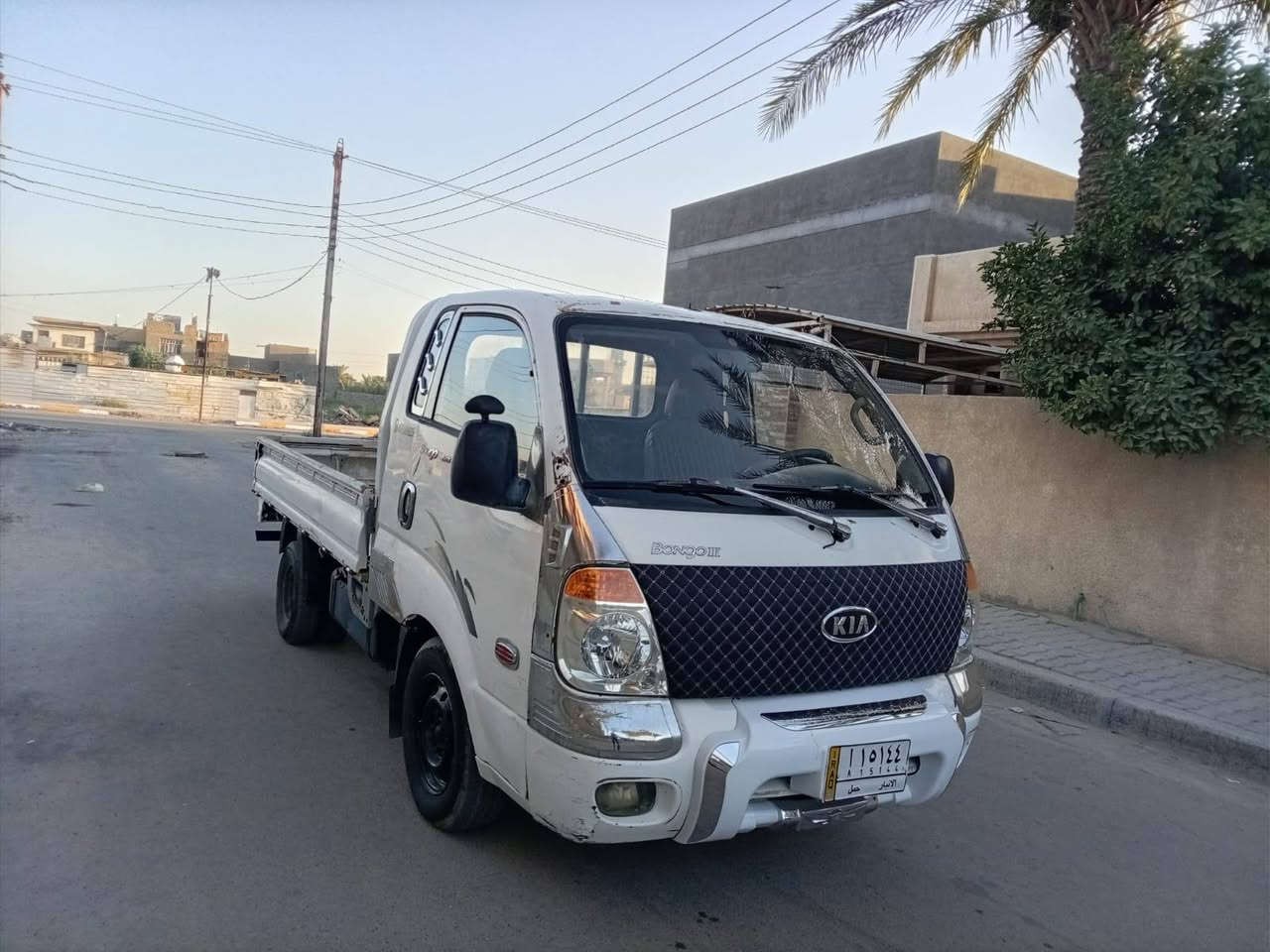 السلام عليكم للبيع كيا عموشا موديل ٢٠٠٧ رقم الأنبار مشروع وطني سنويا ٢٨ محرك كير اكسن شواصي صدر مامي خلفي كهربائيات شغاله سياره مكفول من صبغ وضربه سياره خير من الله بلادي عنوان بغداد الطارمية الشراي يتصل %***********
