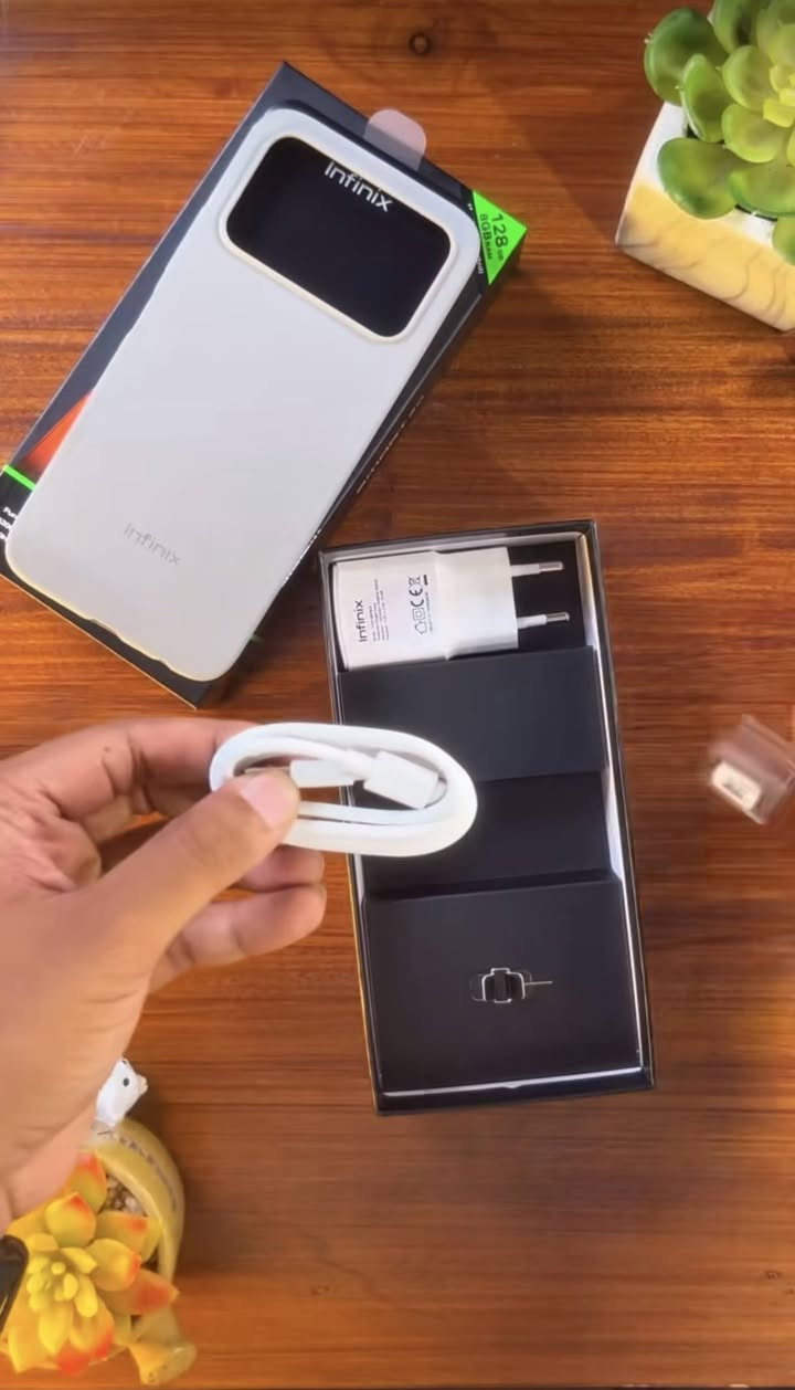 جهاز انفنكس سمارت 20 جديد غير مستخدم  للبيع ذاكره 128جيجا جيل الخامس 5G
مميزات الجهاز

- مقاوم للماء 

- مقاوم للسقوط 

- مضاعفة الصوت 300%

الشاشة : 6.78 انش 

الكاميرا : 8 مبجابكسل 

الذاكرة :128جيجابايت

البطارية : 5200 مللي أمبير
الدقهHD

بصمه داخل شاشه +فتح بصمه وجه
يدعم G5

 للبيع  السعر 260 الف  
للحجز او مراسله عبر الخاص 
لا يمكن الرد عبر تعاليق فقط عبر الخاص 
ملاحظه /يوجد توصيل جميع مناطق بغداد ولجميع محافظات العراق


**إذا كنت صاحب هذا الإعلان وتريد حذفه لأي سبب، رجاءا أرسل رسالة إلى الدعم الفني**