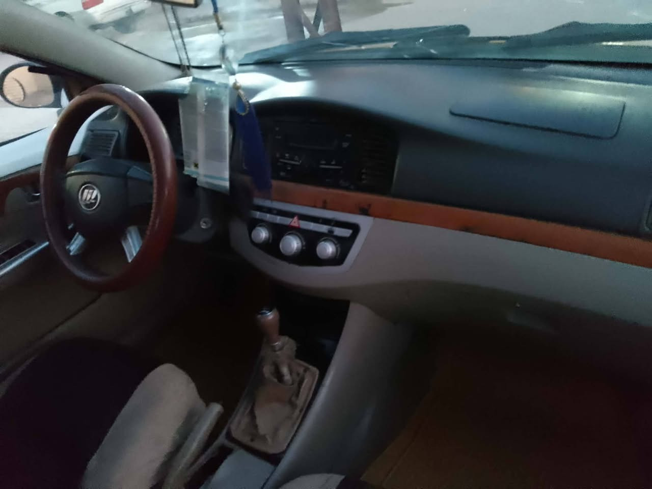 السلام عليكم
اليفان 620 موديل 13 
رقم قادسيه مالكه سماوه مشروع وطني مصفره هيئه 
سياره جاهزه وحلوه كبل اطلع ع باب الله
تخم تاير حداديه كلشي نظيف
كير ومحرك كورلا كير عادي نظيفات
مسبوغه عام ابيع شوف العين 
كهربايات كلها شغاله حتا كيجات
سعر 25 وبي مجال حك جيه مكاني سماوه قضاء الخضر. ***********
