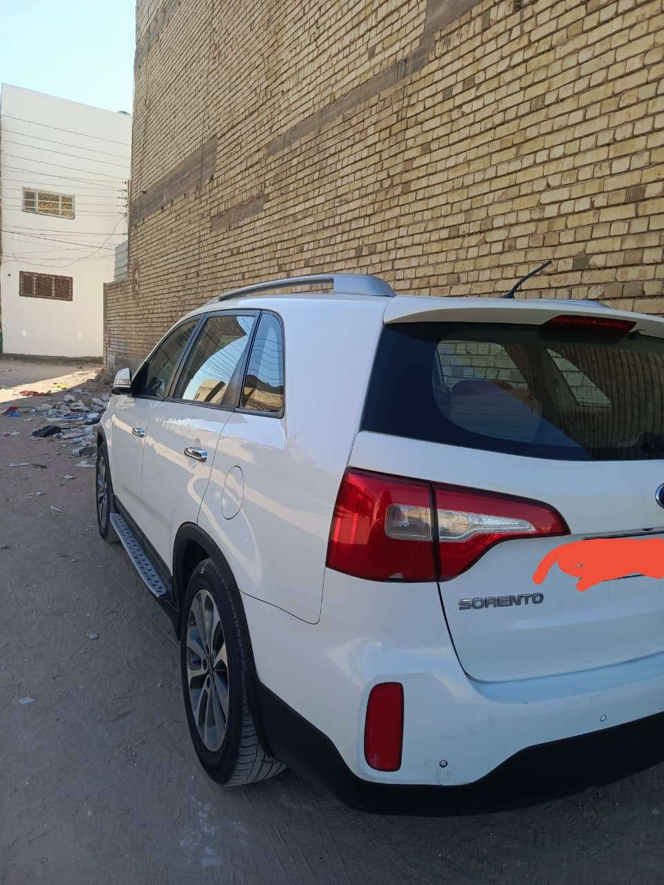 السلام عليكم
سورنتو خليجي موديل 15 سته سلندر

سبعه راكب 

رقم بغداد دولي بسمي هزه جديده السنويه 30

شرط التحويل. 

 فول مواصفات عده البانوراما. لا صبغ ولا معجون ولا تبديل فقط شخوط. مكينه جيده وكير جيد و حداديه جديده

كهربائيات كله شغاله كشن السائق كهربائي. 

غرفه جديده الأرضية مغلفه جلد 

3 قطع تبريد

حساس امامي وخلفي

تحكم ستيرن

تثبيت سرعه

بصمه تشغيل

بصمه أبواب
كامره
شاشة 

 5 ويل كروم

تاير جديد

اشاير بالمري

السعر 180 ورقة

العنوان كربلاء

رقم الموبايل ***********
