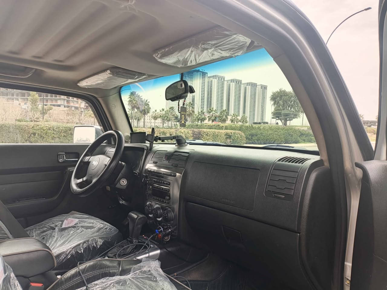 عمر H3سياره يه كى زؤر جوانه كيرومه كينه ى به شه رته كيرى تؤماتيكه ده بل اكسله جام كاره بايه كوشن.   جلده هيته ره ناوره شه مه كينه بينج بستؤنه اوينه كاره بايه كاميره يه يه ده نيكه له يه ك بارجه سبوغه به س بؤنيت سعر 110$مه جال***********شوين هه ولير أربيل, العراق
