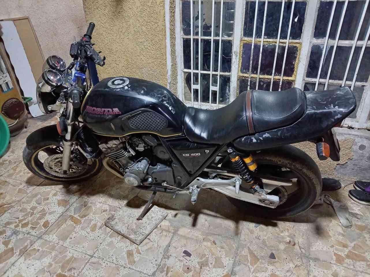 السلام عليكم. دراجه للبيع.
بغداد الشعب. سعر واستفسار.
***********
