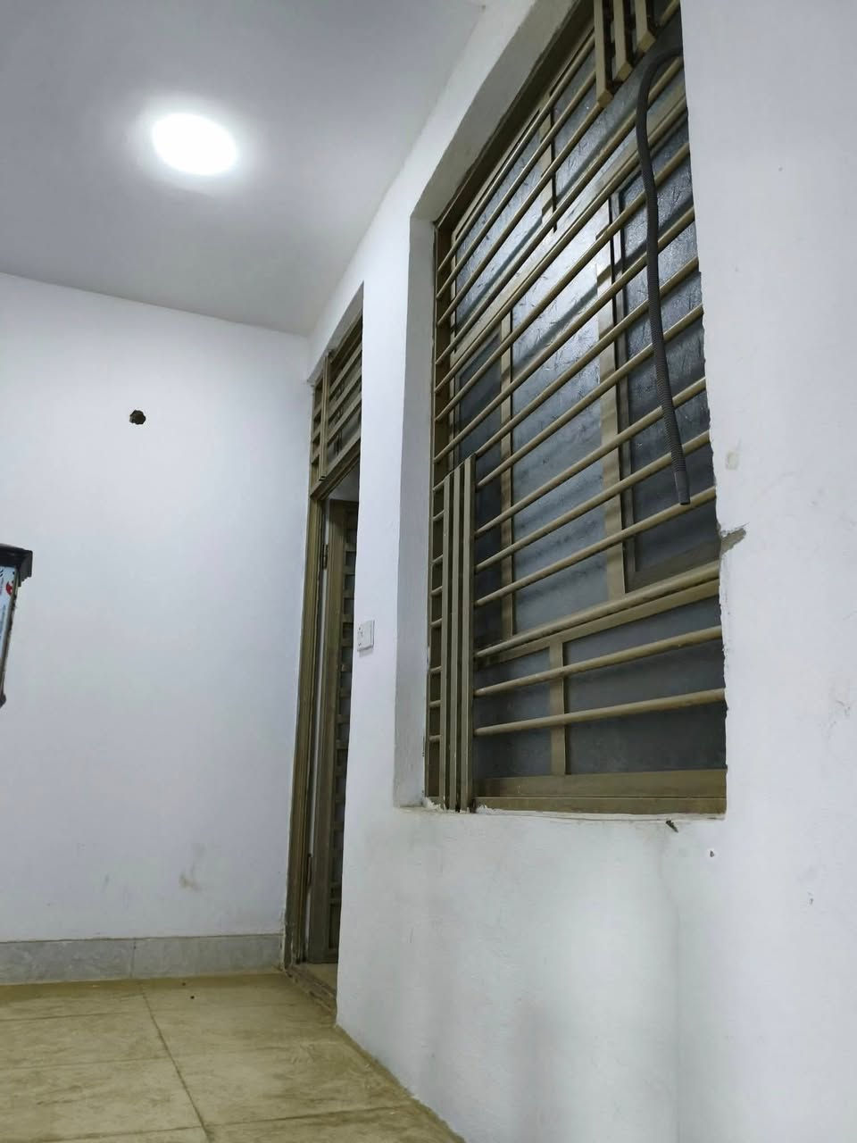 السلام عليكم
شقة مؤثثة سياحية للأيجار طابق اول
للناس المحترمة والعوائل للمسافرين والزوار
من ضمن خدمات الايجار
كهرباء طاقة شمسية ما تطفه السبالت
انترنت متوفر 
تلفزيون
ادوات الطبخ
مساحة 100 متر 
استقبال
وغرفتين ومطبخ وحمام
الايجار الشهري مليون
موقعها الغزالية حي العباسية (الهياكل) مجاور اسواق اميرة
على شارع 20 شارع تجاري
جنب سريع المطار 20 دقيقه للمطار 
الكاظمية والمنصور 10 دقائق
كلشي متوفر يمها من خدمات يومية
للأستفسار واتساب موجود
***********
